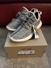 Men’s New Adidas Yeezy Boost 350 V1 Turtle Dove (2022) AQ4832 Size 9