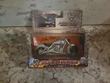 Arlen Ness Motorcycles 1:18 Scale Die Cast Motorcycle Iron Legends #99210 Silver