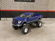 2018 Nissan Titan 4x4 Truck Lifted 1/64 Diecast Custom Off Road Greenlight