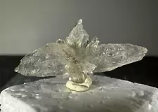 ➤ 1-3/8 Inch DOUBLE TERMINATED SELENITE CRYSTAL - Wyoming VIDEO➤308