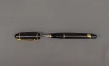 Waterman Phileas Fountain Pen black Gold W/Converter