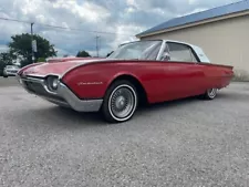 1962 Ford Thunderbird