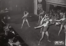 Women & Transvestites shemales cabaret dancing ALARIA ballet Photo Barcelona 50'