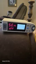 Tabletop vital signs monitor