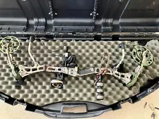 Bear Archery Mauler Compound Bow - 29" Draw Length / 70 lb Pull - With Case