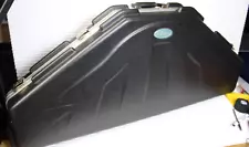 SKB Bow ATA Hard Case black 42'' 6'' 17'' lockable no key