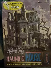 Addams Adams Family Haunted House Frightening Lightning Glow Polar Lights #5002