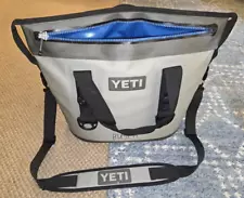 Yeti Hopper Two 20 Soft Cooler Very Good condition