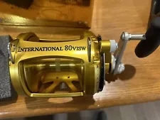 Penn International INT80VISW VIS 2 Speed Fishing Reel - Gold