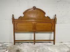 Lexington Furniture Victorian Sampler Collection Mansion King Headboard