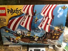 NIP and Sealed Lego Pirates Brickbeard's Bounty 6243 Set Pirate Ship