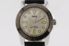 RARE VINTAGE ORIS 38MM DIVE WATCH 17 JEWELS SILVER DIAL BLACK LEATHER STRAP