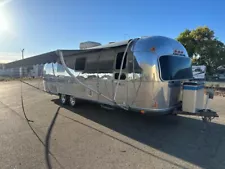 1973 AIRSTREAM INTERNATIONAL LAND YACHT TWIN TRAVEL TRAILER