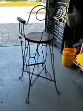 Antique Shoe Shine Chair. Royal Chicago. Excellent condition. $775