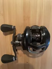 PFLUEGER PATRIARCH PAT71LP BAITCAST REEL