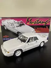 GMP 1993 Ford Mustang LX Convertible Triple White Feature Car 1:18 Diecast #244