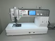 New ListingJanome Memory Craft 6700P Sewing and Quilting Machine in Pristine Condition!