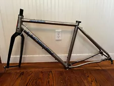 Lynskey GR300 frame and fork 2020 w Blue Anodized logos