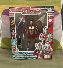 Ultraman Figurine Action Figure 7in Poseable Tsubaraya TC Ruishi 2006 NIB