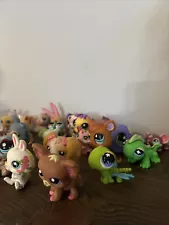 LPS Littlest Pet Shop Lot Of 33 Animals ( includes random accessories)