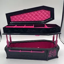 Mattel Monster High Dead Tired Draculaura Coffin Bed Jewelry Box 2010