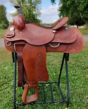 Used 16" Alamo Roping/ Ranch Saddle 19010677