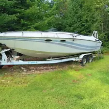 1993 Baja 26' Cruiser Boat Stern & Has Trailer