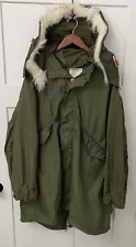 GENUINE US ARMY M65 FISHTAIL PARKA with HOOD - EXTREME COLD WEATHER - EXCELLENT!