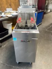 35/40 LB Nat. Gas Deep Fryer Vulcan 1VEG35M-1 On Wheels With Twin Baskets #2175