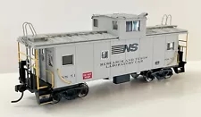 Atlas Master Norfolk Southern (Research Car #51) Standard Cupola Caboose