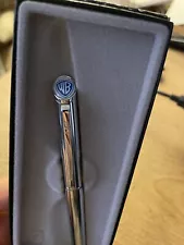 WARNER BROS BUBBLE LOGO SILVER QUILL BALLPOINT PEN IN BOX