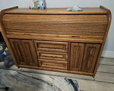 New ListingSolid Oak Dining Hutch