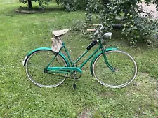 1950s Hercules Bike With Sports Shift. Original Paint And Wheels.