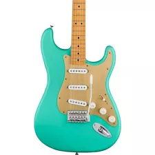 Squier 40th Anniversary Stratocaster Vintage Edition Guitar Satin Seafoam Green