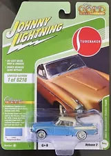 2021 Johnny Lightning Rel 2 Ver B Classic Gold 1957 Studebaker Golden Hawk