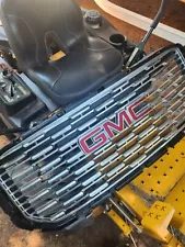 2015 2016 2017 2018 2019 2020 GMC Yukon Denali Front Grill Oem