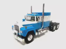 DCP FIRST GEAR 1/64 SCALE R MODEL MACK FLAT TOP SLEEPER, WHITE & BLUE