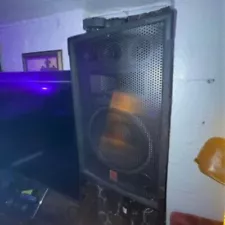 DJ Equipment 4 1200 Watt Speakers For Only $450