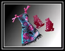 Monster High Draculaura Emoji Dress & Shoes