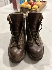 Danner light II hiking work boots. goretex waterproof 9.5ee EUC