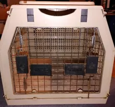 Beige Nylabone Fold Away Collapsible 21" X 16" X 15" Dog Or Cat Cage Carrier