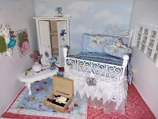 Dollhouse Furniture Lot 1:12 Bedroom White Wicker Bed