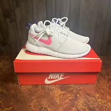 Nike Womens Roshe One Platinum Pink Athletic Running Shoes Size 6.5