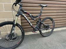 Pivot Mach 5.7 Carbon Mountain Bike