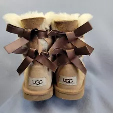 UGG Australia Bailey Bow II Chestnut Suede Fur Boots Girls Size 1 Sherpa Cozy