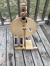 Louet S-10 S10 Single Treadle Spinning Wheel USED PROJECT yarn wool weaving loom