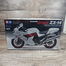 Kawasaki Ninja ZX-14 Special Color Edition Mkdel