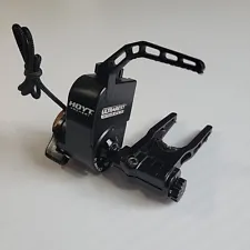 USED Hoyt Ultrarest Integrate MX QAD- Black Bow Rest LEFT Hand Drop Away