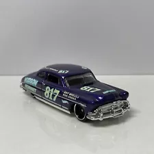 1952 52 Hudson Hornet Collectible 1/64 Scale Diecast Diorama Model