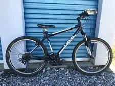 Trek 820 Mountain Bike - 18” Frame - 26” Wheels - Shimano